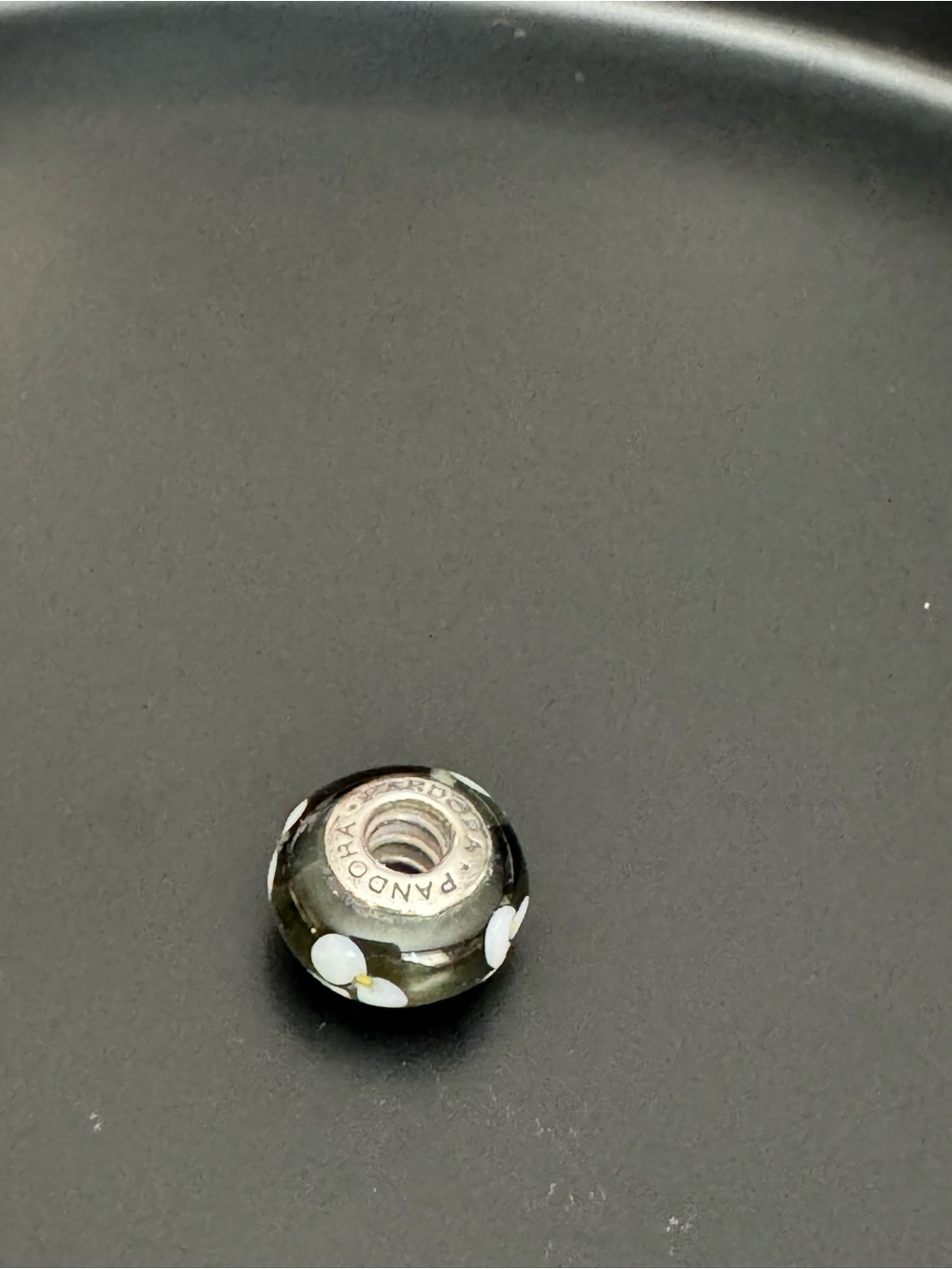 Pandora Retired Black Flowers Murano Glass Charm Bead with White Petals - Picture 2 of 2